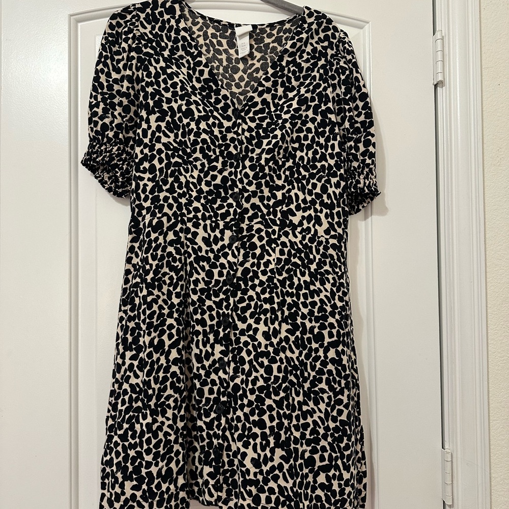 H&M Black and Cream Leopard Print Dress